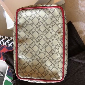 Carolina Herrera tan logo zip w/red leather piping makeup (or whatever!) pouch!